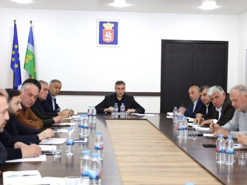 რაჭა-ლეჩხუმისა და ქვემო სვანეთის სახელმწიფო რწმუნებულის ხელმძღვანელობით, ცაგერის...